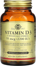 Load image into Gallery viewer, Solgar Vitamin D3 55 mcg (2,200 IU) 100 Vegetable Capsules